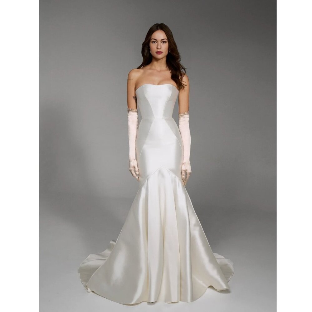 Pronovias "Oberon" Plus Size Mikado Mermaid Wedding Dress
